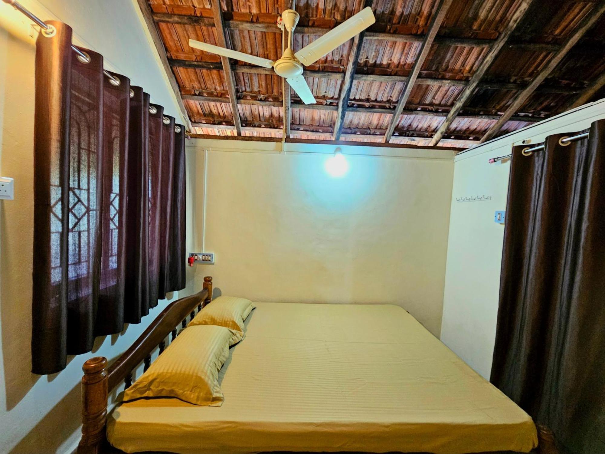 The Beachwalk Stay - Your Pathway To The Beach Gokarna  Exterior photo