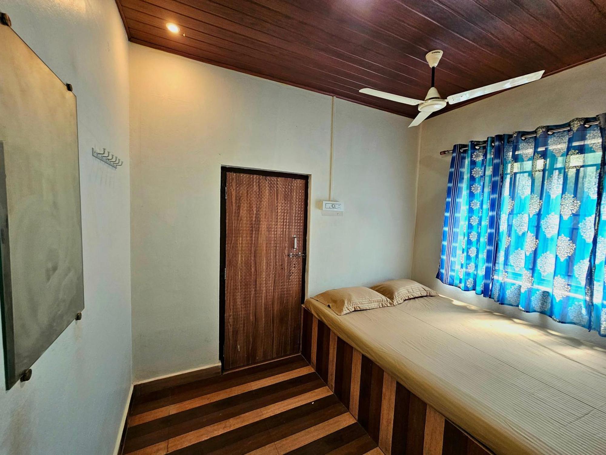 The Beachwalk Stay - Your Pathway To The Beach Gokarna  Exterior photo